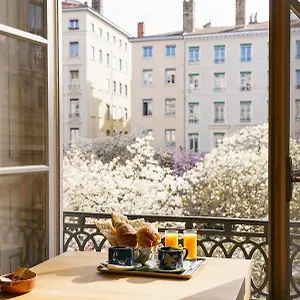 Du Theatre Hotell