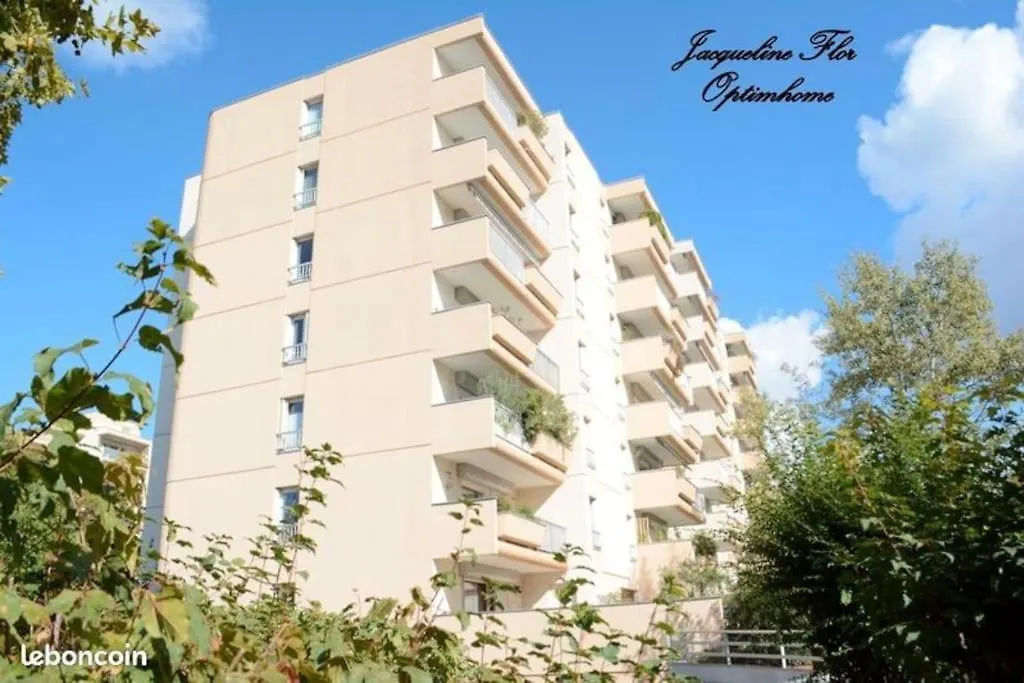 Location T4 85M² contacts